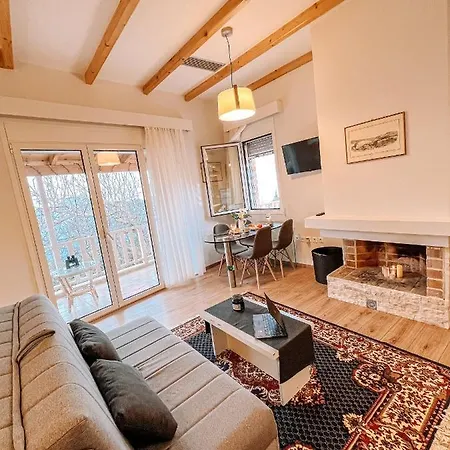 Thea Eurostina Apartment