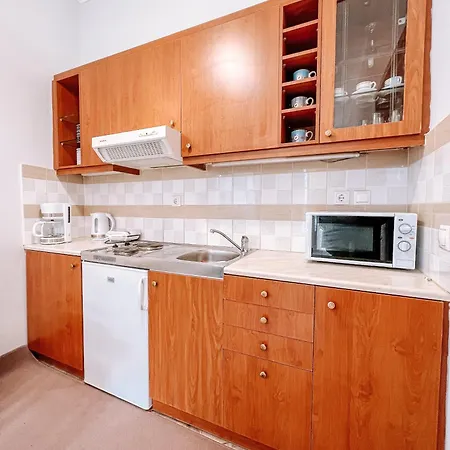 Thea Eurostina Pyrgos (Corinthia)