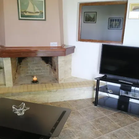 Thea Eurostina Pyrgos (Corinthia)