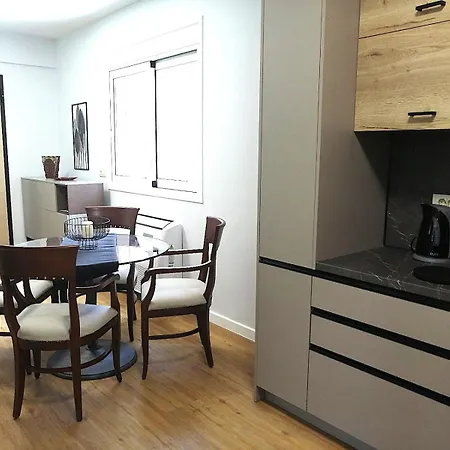 Thea Eurostina Apartment