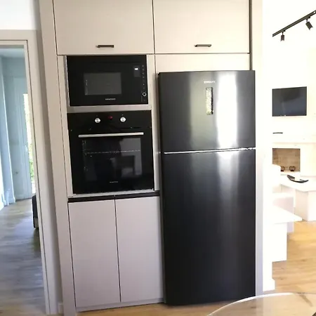 Thea Eurostina Apartment