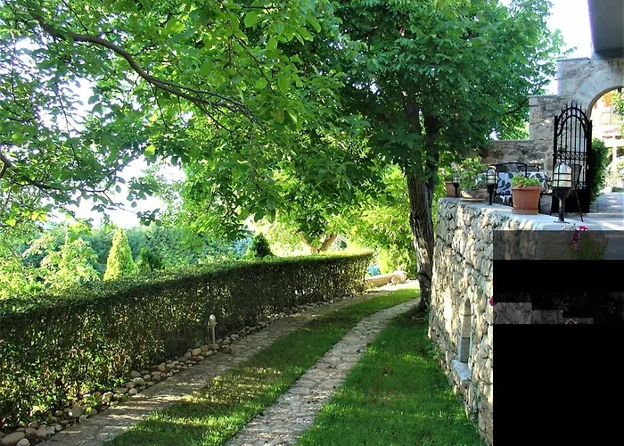 Thea Eurostina * Pyrgos (Corinthia)