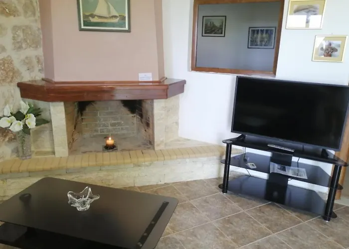 Thea Eurostina Pyrgos (Corinthia)