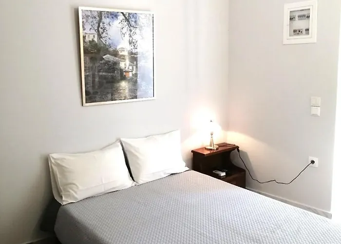 Thea Eurostina * Pyrgos (Corinthia)