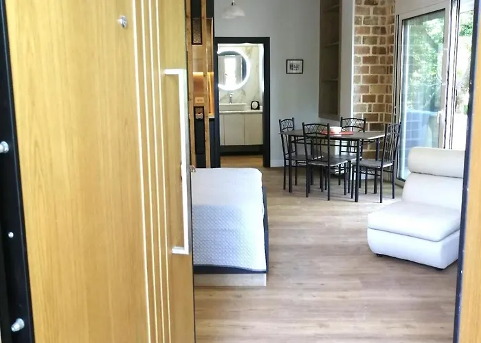 Thea Eurostina Pyrgos (Corinthia)