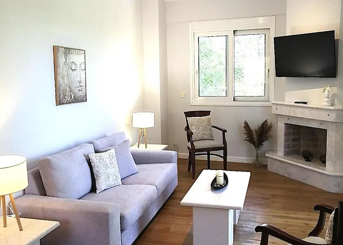 Thea Eurostina * Pyrgos (Corinthia)